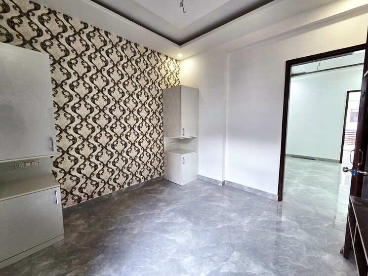Room, sector 20 3 Bedroom 1360 Sq.Ft. Apartment In Sector 20 Panchkula 9151935