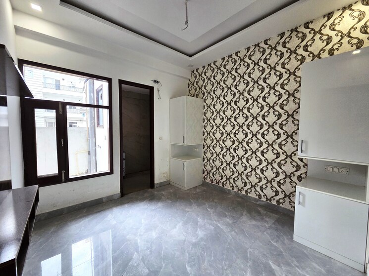 Room, sector 20 3 Bedroom 1360 Sq.Ft. Apartment In Sector 20 Panchkula 9151935