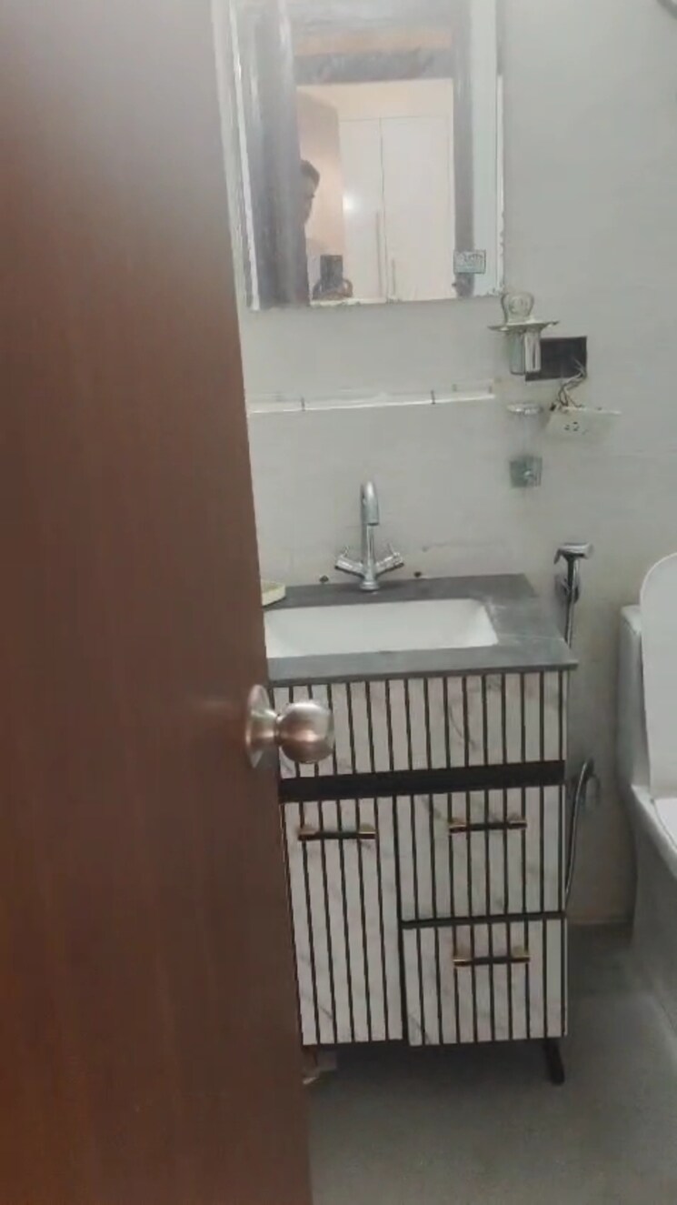 Bathroom, mcc-signature-heights 2 Bedroom 1250 Sq.Ft. Apartment In Raj Nagar Extension Ghaziabad 9151960