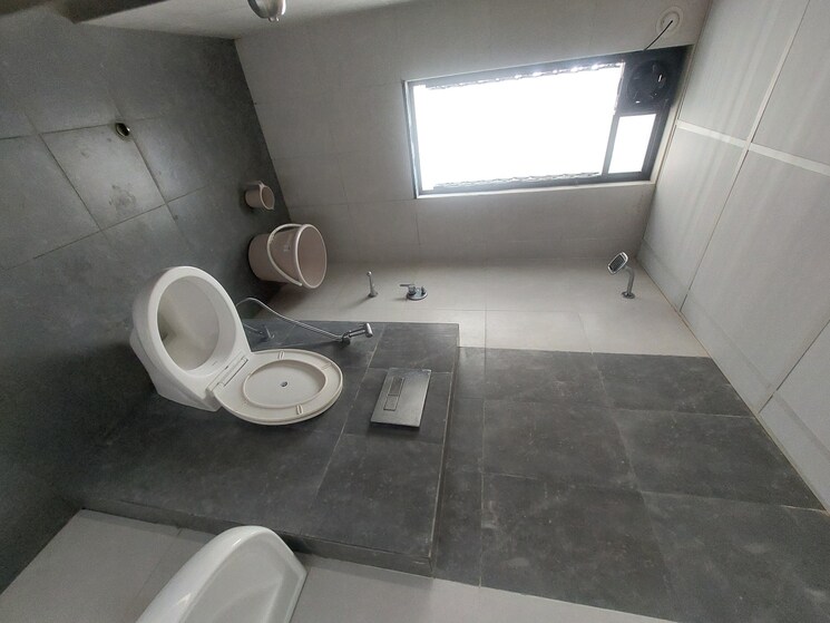 Bathroom, kharadi 3 Bedroom 1056 Sq.Ft. Apartment In Kharadi Pune 9152059