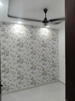 Room in 1.5 BHK Builder Floor at Govindpuri – for Sale