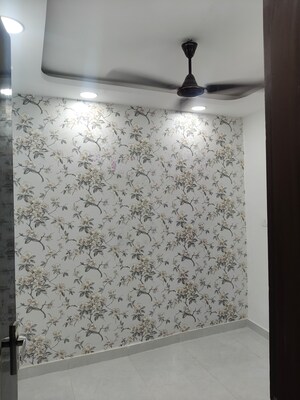 Room in 1.5 BHK Builder Floor at Govindpuri – for Sale