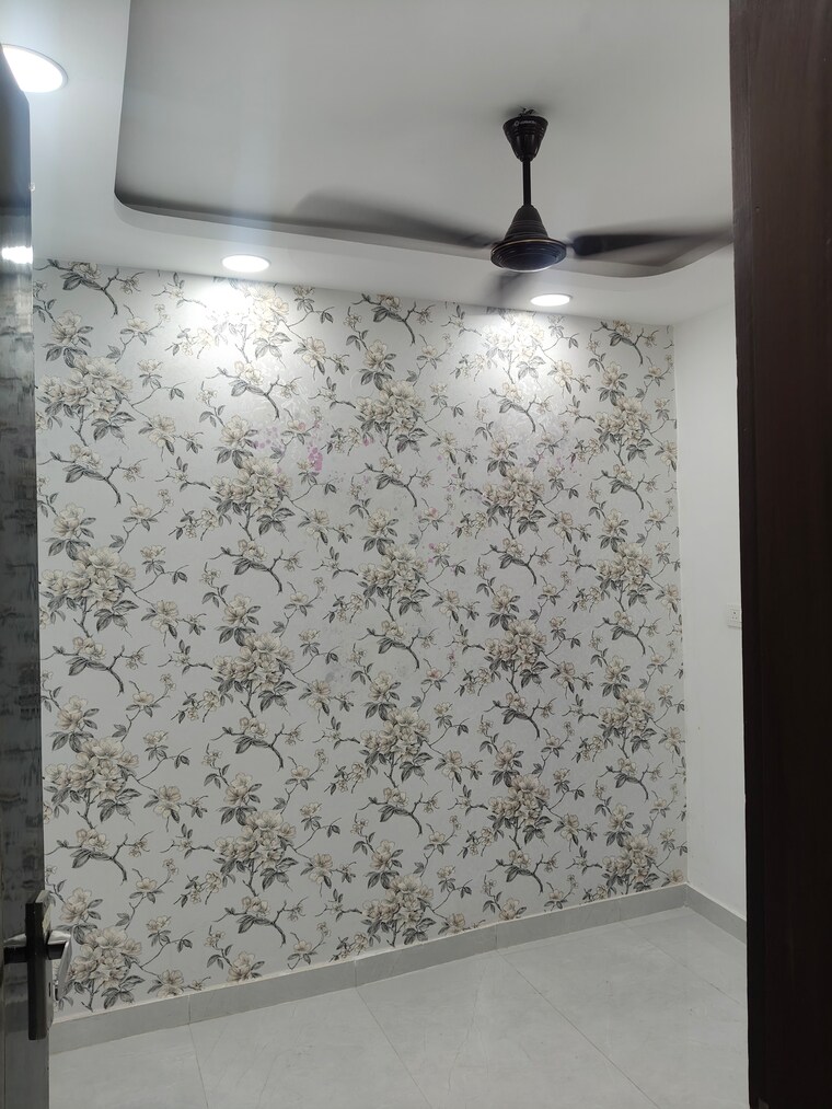 Room, govindpuri 1.5 Bedroom 370 Sq.Ft. Builder Floor In Govindpuri Delhi 9152062