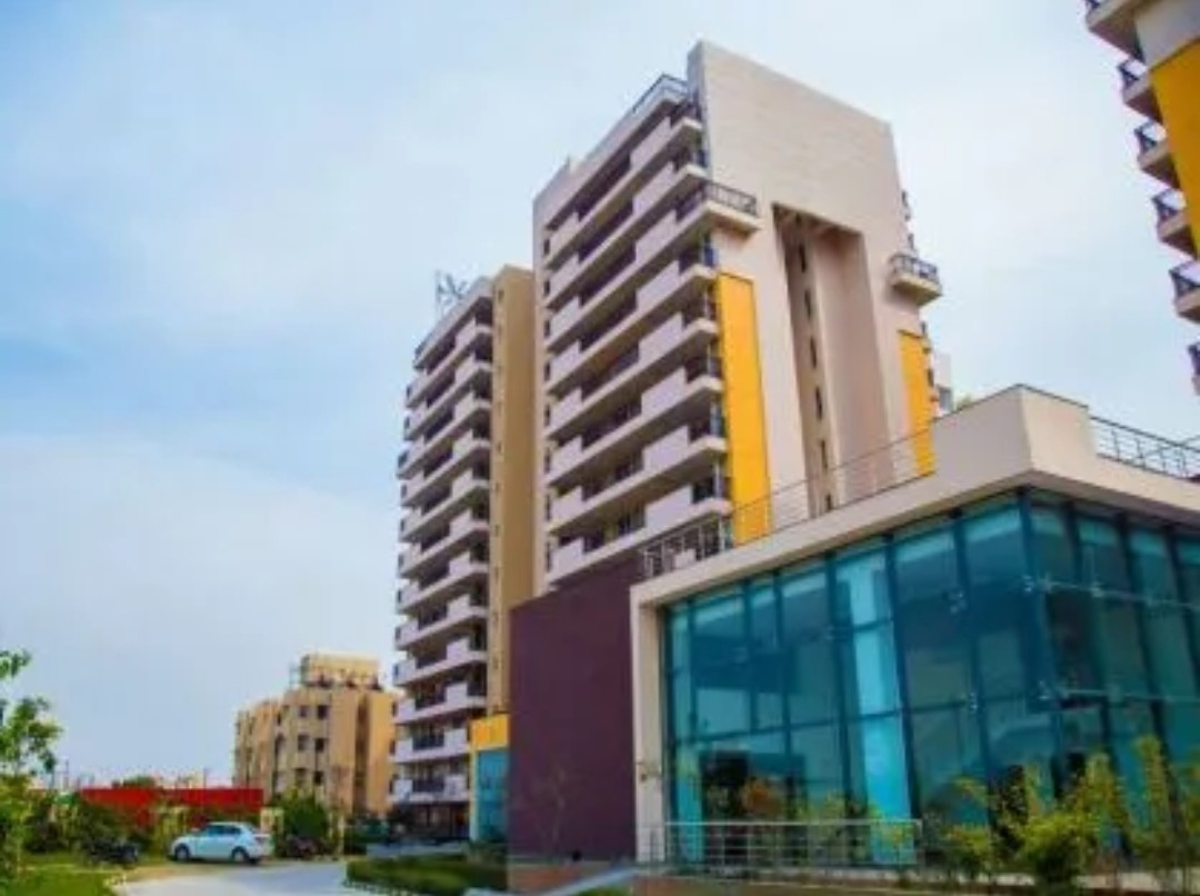 3.5 BHK + Servant Room 2117 Sq.Ft. Apartment in Brisk Lumbini Terrace Homes