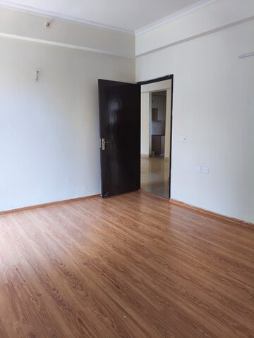 3 BHK Apartment For Rent in Amrapali Crystal Homes, Sector 76
