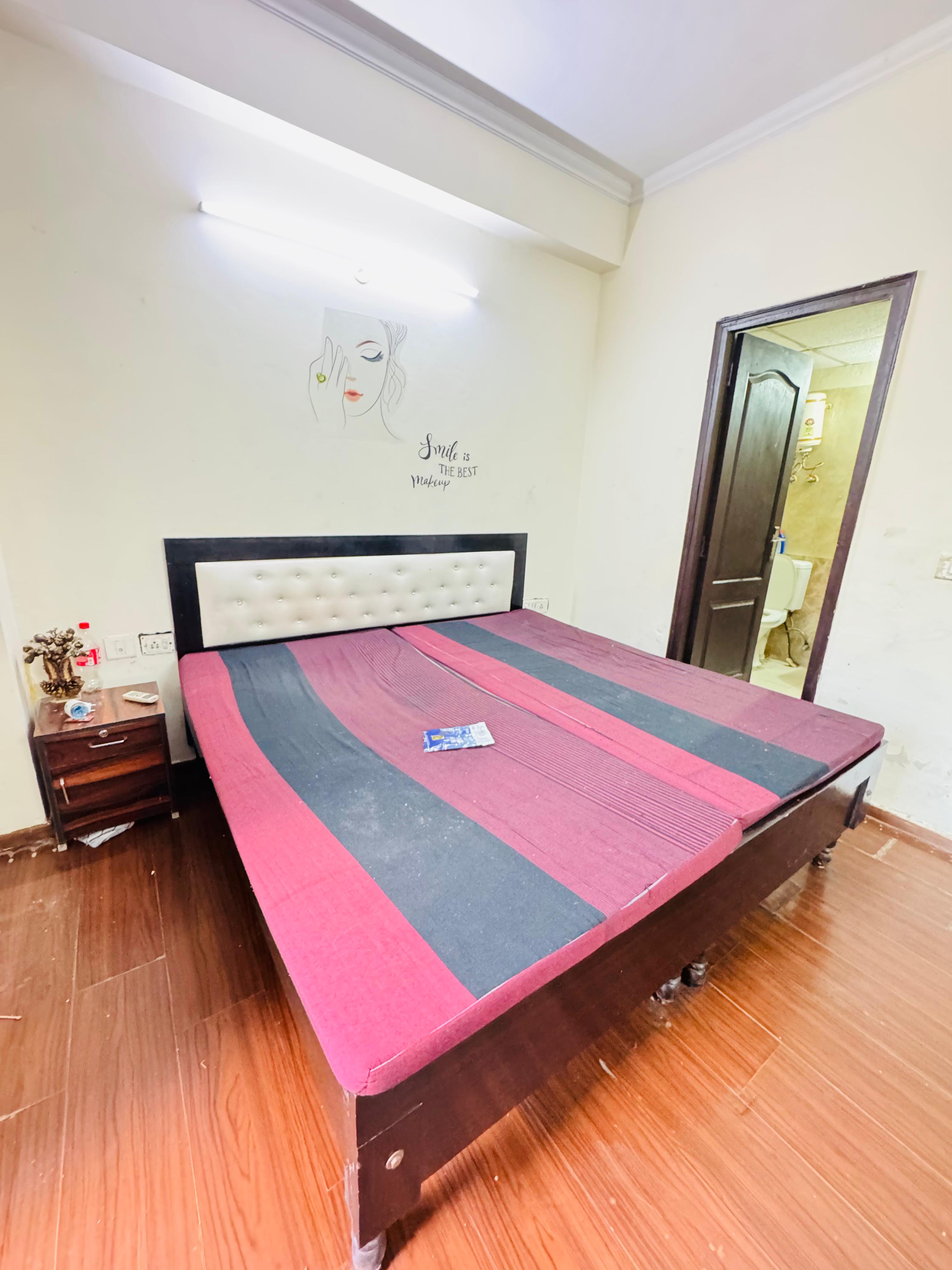 3 BHK Apartment For Sale in Amrapali Crystal Homes