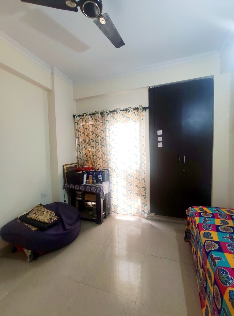 Master Bedroom, gardenia-golf-city 2 Bedroom 950 Sq.Ft. Apartment In Sector 75 Noida 9152103