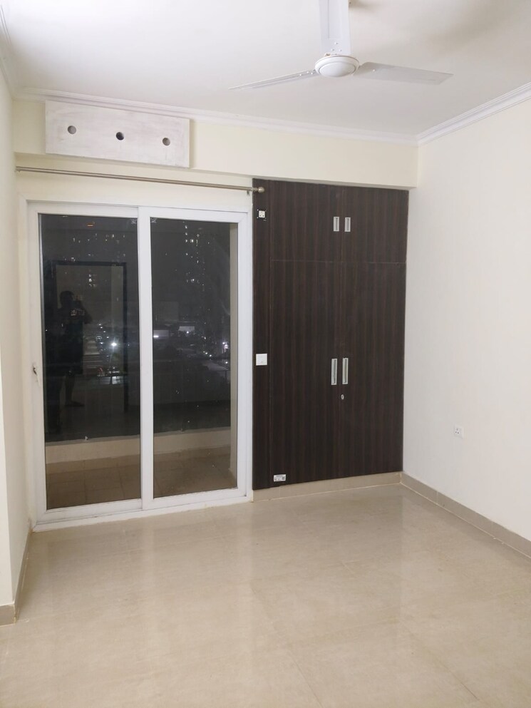 undefined, amrapali-crystal-homes 3 Bedroom 1700 Sq.Ft. Apartment In Sector 76 Noida 9152109