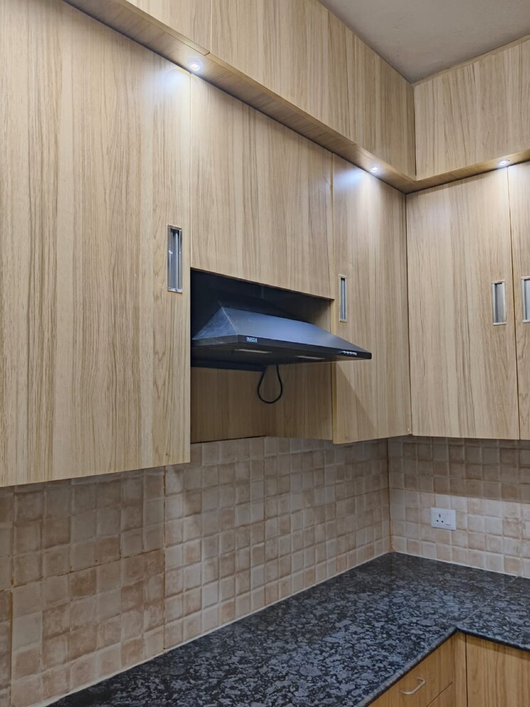 Kitchen, amrapali-crystal-homes 3 Bedroom 1700 Sq.Ft. Apartment In Sector 76 Noida 9152109