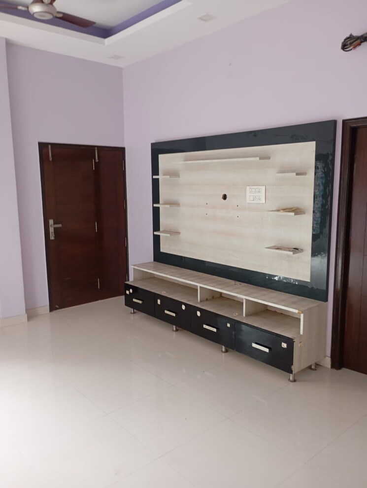 undefined, gardenia-gateway 3 Bedroom 1700 Sq.Ft. Apartment In Sector 75 Noida 9152111