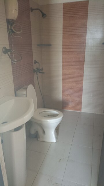 Bathroom in 3 BHK Apartment at Gardenia Gateway, Sector 75 – for Rent
