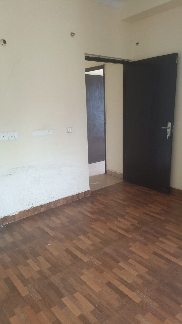 Room, gardenia-gateway 3 Bedroom 1700 Sq.Ft. Apartment In Sector 75 Noida 9152111