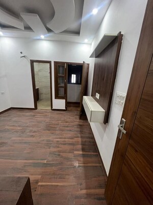 Room in 3 BHK Builder Floor at Pir Machalla – for Sale