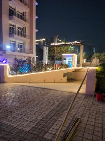 Swimming Pool in 4 BHK Apartment at Royce Sentosa Parc, Raj Nagar Extension – for Sale
