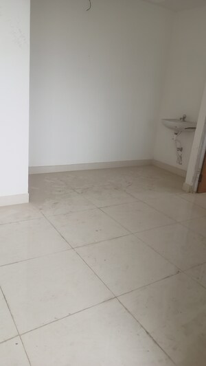 Room in 2 BHK Apartment at Kristi Villa, Chinar Park – for Sale