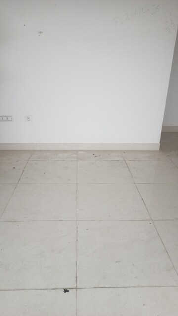 Room in 2 BHK Apartment at Kristi Villa, Chinar Park – for Sale