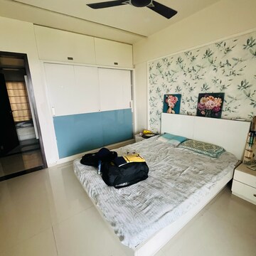 Team Area in 3 BHK Apartment at Pride Purple Park Titanium KL, Jagtap Dairy – for Rent