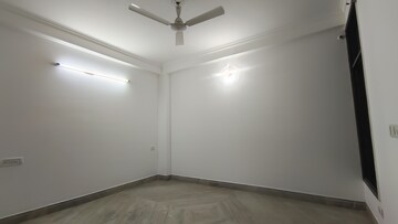 Room in 3 BHK Builder Floor at Palm Residency Chhatarpur, Chattarpur – for Rent