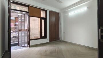 Room in 3 BHK Builder Floor at Palm Residency Chhatarpur, Chattarpur – for Rent