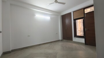 Room in 3 BHK Builder Floor at Palm Residency Chhatarpur, Chattarpur – for Rent