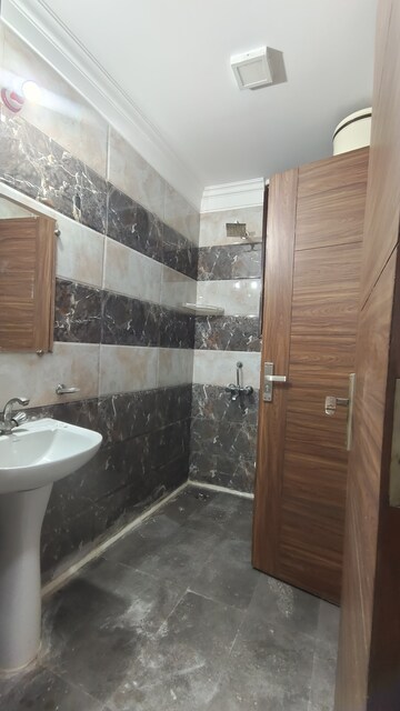 Kitchen in 3 BHK Builder Floor at Palm Residency Chhatarpur, Chattarpur – for Rent