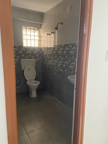 Bathroom in 2 BHK Apartment at Yeshwanthpur – for Rent