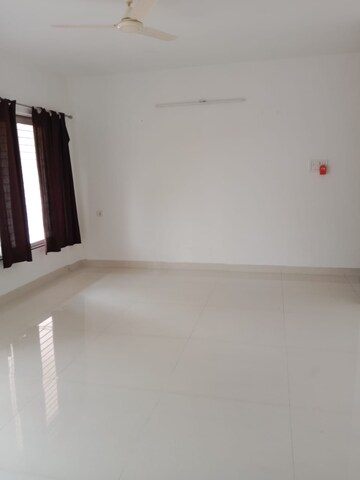 Room in 2 BHK Apartment at Lulla Nagar – for Rent