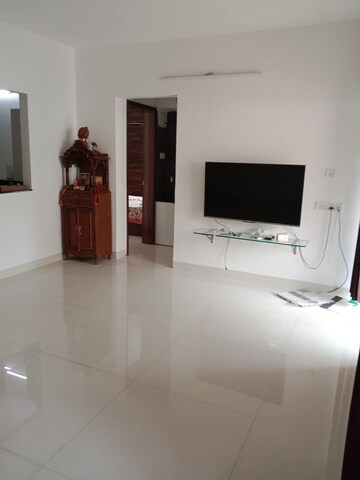 Living Room in 2 BHK Apartment at Lulla Nagar – for Rent