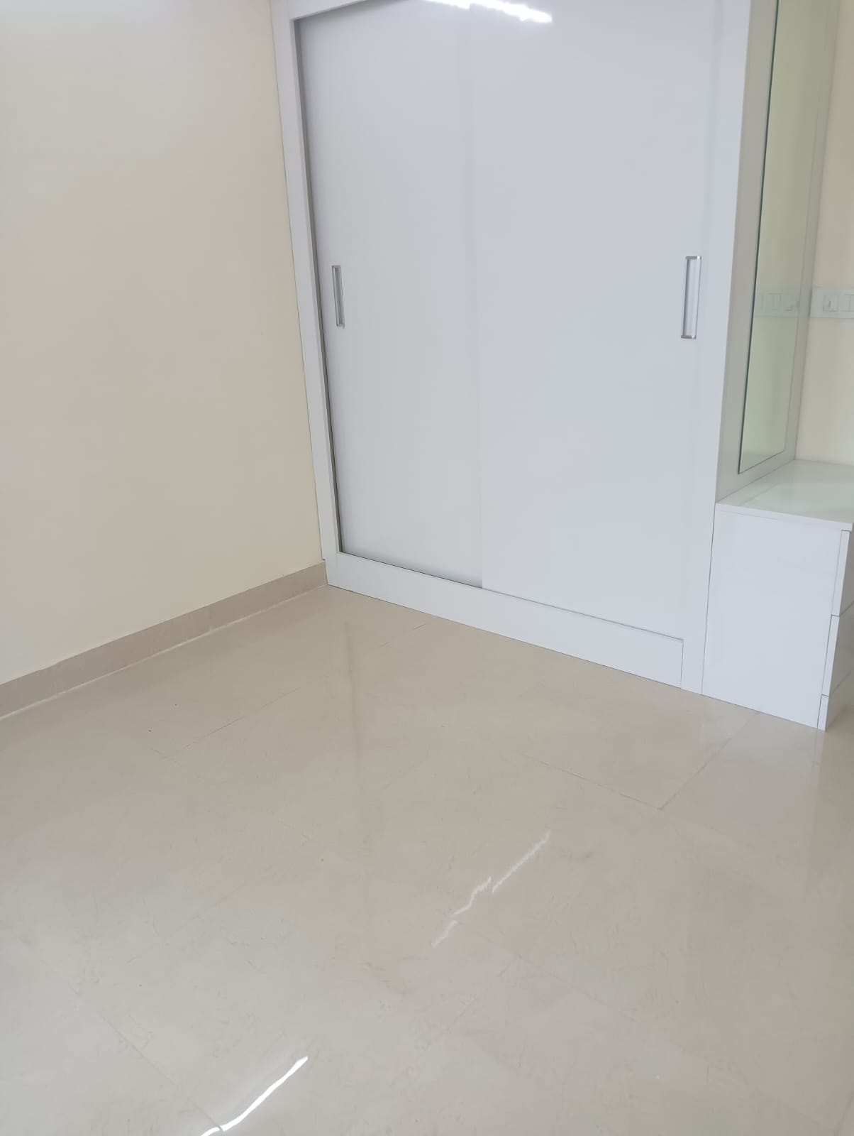 2 BHK 973 Sq.Ft. Apartment in Unitech Uniworld Gardens 2