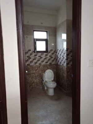Bathroom in 3 BHK Villa at Sector 10 Greater Noida – for Sale