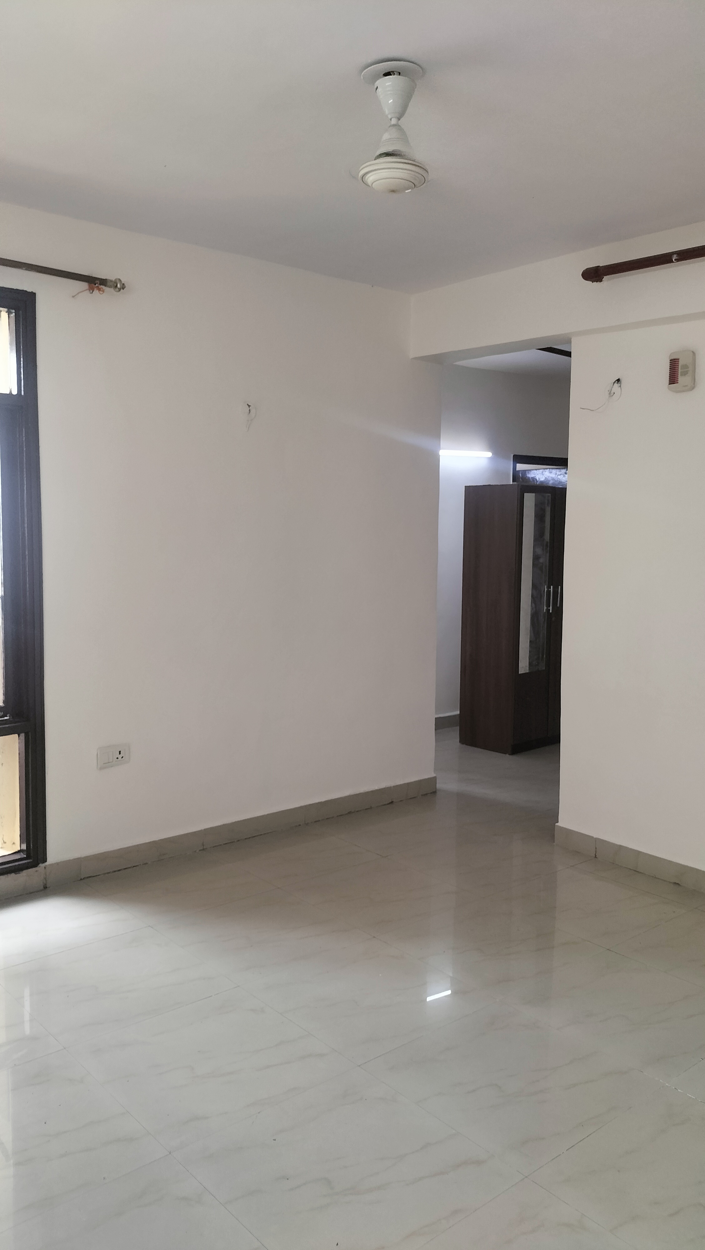 2 BHK Apartment For Rent in SRS Royal Hills