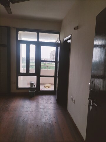 Room in 2 BHK Apartment at SRS Royal Hills, Sector 87 – for Rent