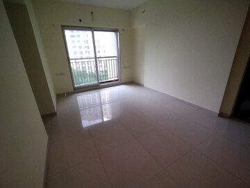 Room in 1 BHK Apartment at Metropolis Aquaris Phase 1, Kasarvadavali – for Rent
