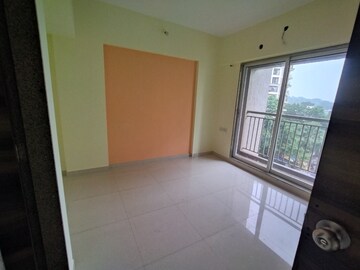 Room in 1 BHK Apartment at Metropolis Aquaris Phase 1, Kasarvadavali – for Rent