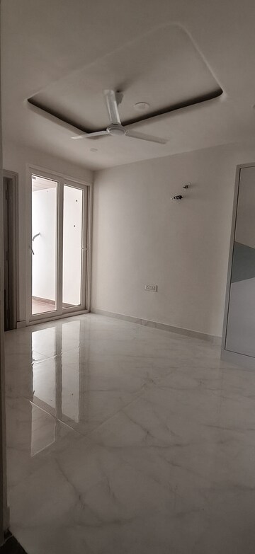 Room in 3 BHK Apartment at Jagatpura – for Sale