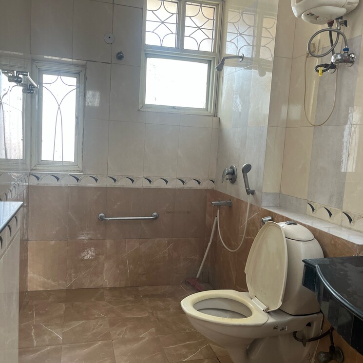 Bathroom, parsvnath-green-ville 3 Bedroom 2055 Sq.Ft. Apartment In Dhani Gurgaon 9152231