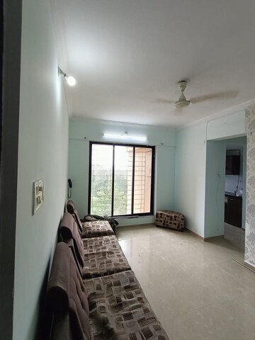 2 BHK Apartment For Rent in Yashraj Park CHS, Kasarvadavali