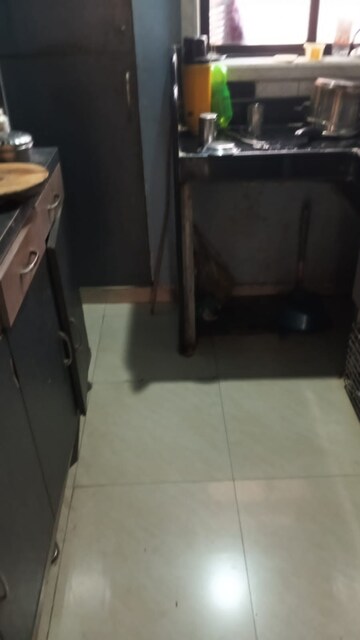 Room in 2 BHK Apartment at Vashi Sector 28 – for Sale
