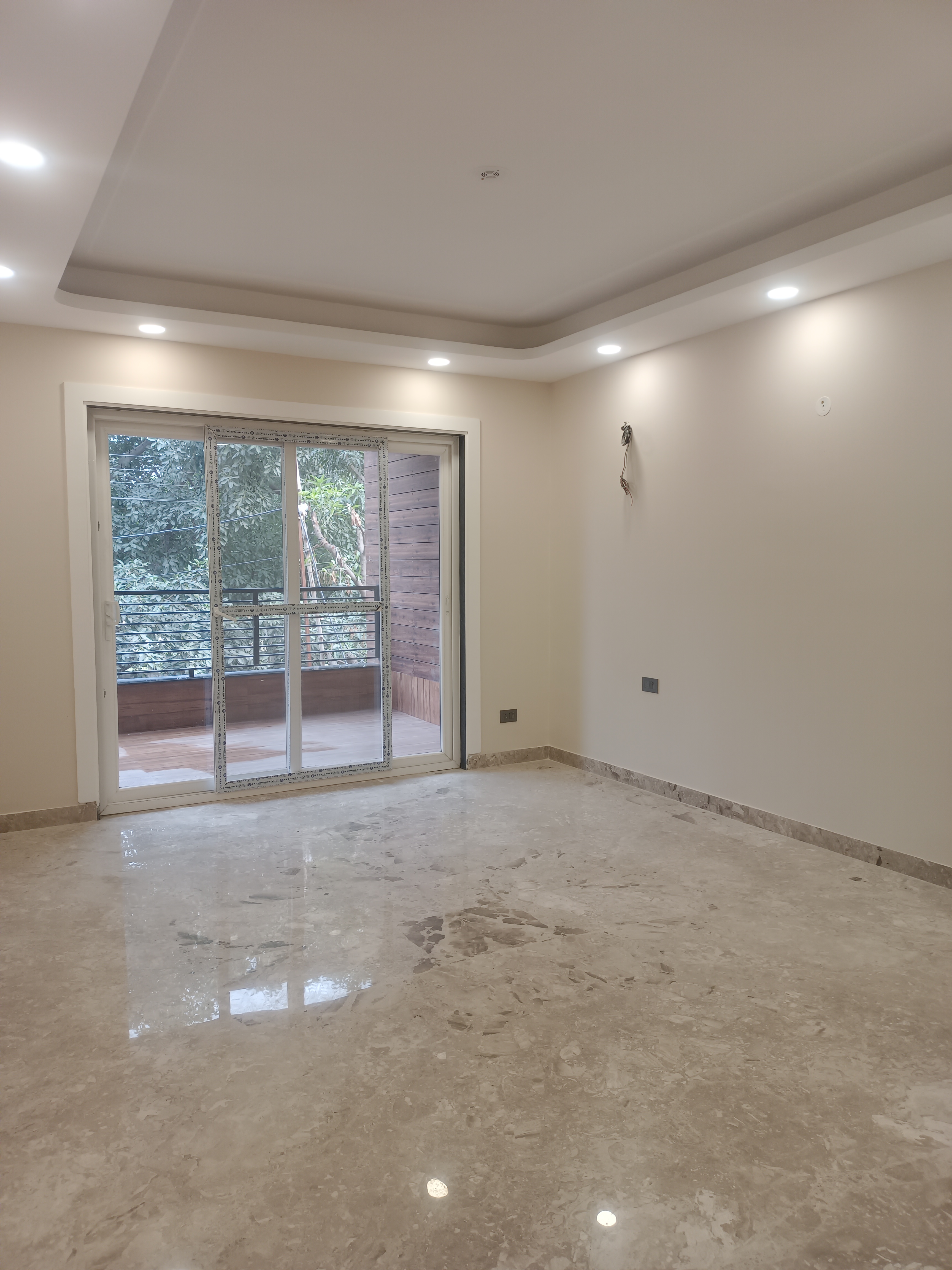3 BHK + Pooja Room,Servant Room,Study Room,Extra Room Builder Floor For Rent in Green Fields Colony