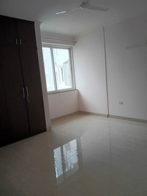 2 BHK Apartment For Rent in R.S. Property Solutions