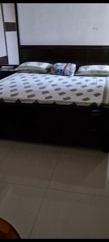 Parking in 3 BHK Apartment at Samridhi Grand Avenue, Tech Zone 4 Greater Noida – for Rent