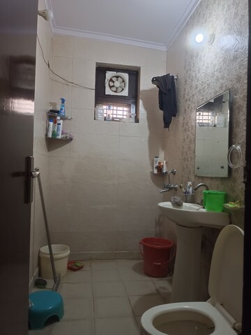 Bathroom in 3 BHK Builder Floor at Green Fields Colony – for Rent