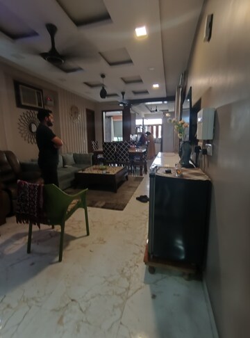 3 BHK Builder Floor For Rent in Green Fields Colony