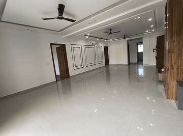 4 BHK Builder Floor For Rent in Green Fields Colony