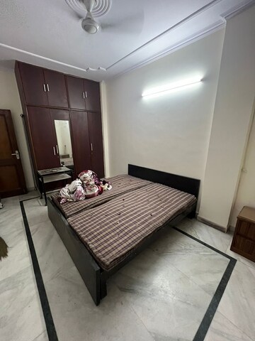 Bedroom in 3 BHK Builder Floor at Patel Nagar – for Sale