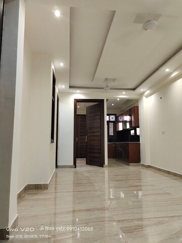 Building Lobby in 2 BHK Builder Floor at Palm Residency Chhatarpur, Chattarpur – for Rent