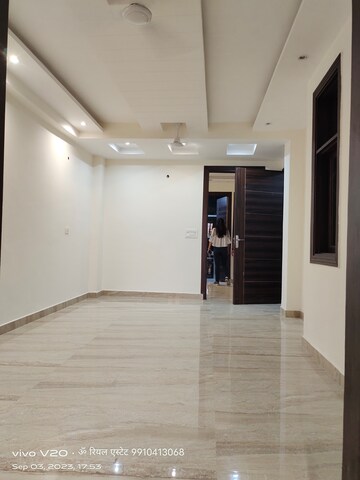Room in 2 BHK Builder Floor at Palm Residency Chhatarpur, Chattarpur – for Rent