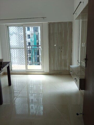 Room in 2 BHK Apartment at Ace Divino, Sector 1 Greater Noida – for Rent