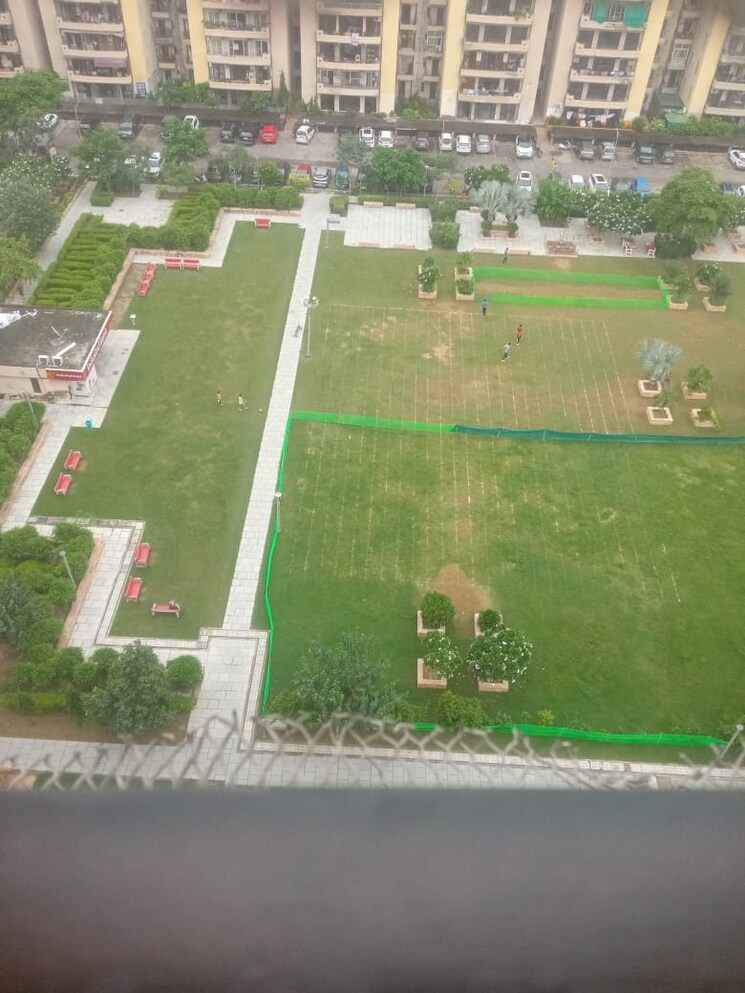 Garden, rps-savana 3 Bedroom 1249 Sq.Ft. Apartment In Sector 88 Faridabad 9152520