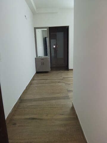 Room in 4 BHK Apartment at Ace Divino, Sector 1 Greater Noida – for Rent